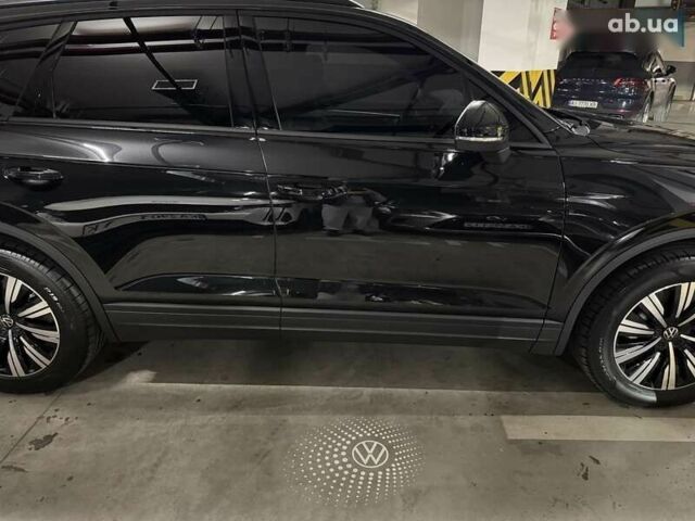Фольксваген Туарег, об'ємом двигуна 3 л та пробігом 4 тис. км за 69900 $, фото 25 на Automoto.ua