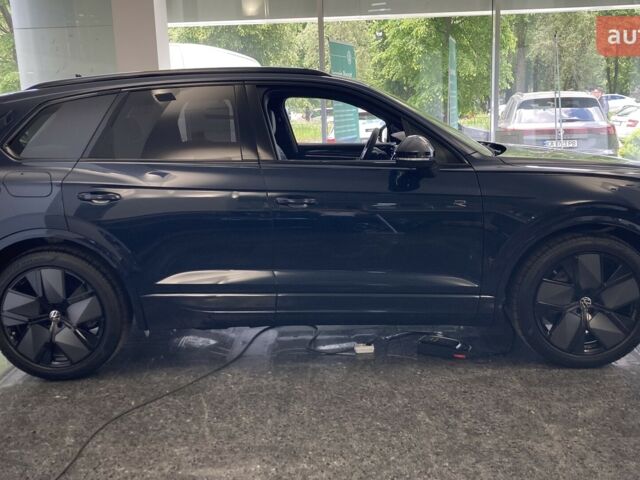 купити нове авто Фольксваген Туарег 2025 року від офіційного дилера Автодім Атлант на Вацлава Гавела Фольксваген фото