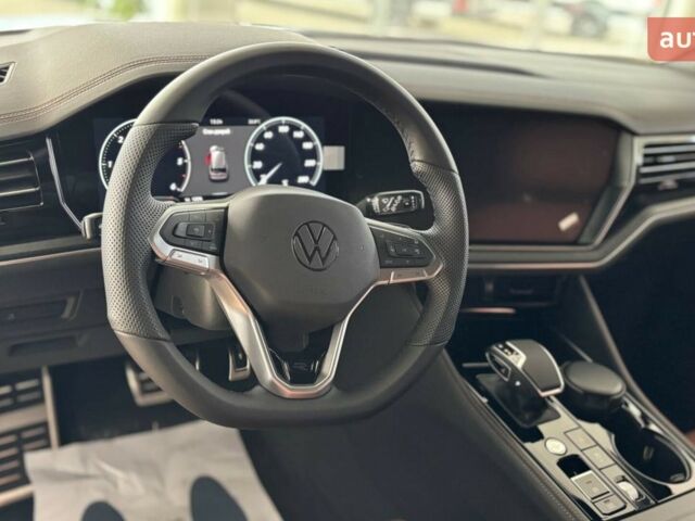 Фольксваген Туарег, объемом двигателя 2.97 л и пробегом 0 тыс. км за 90689 $, фото 21 на Automoto.ua