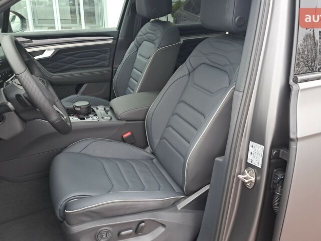 Фольксваген Туарег, объемом двигателя 2.97 л и пробегом 0 тыс. км за 88900 $, фото 15 на Automoto.ua