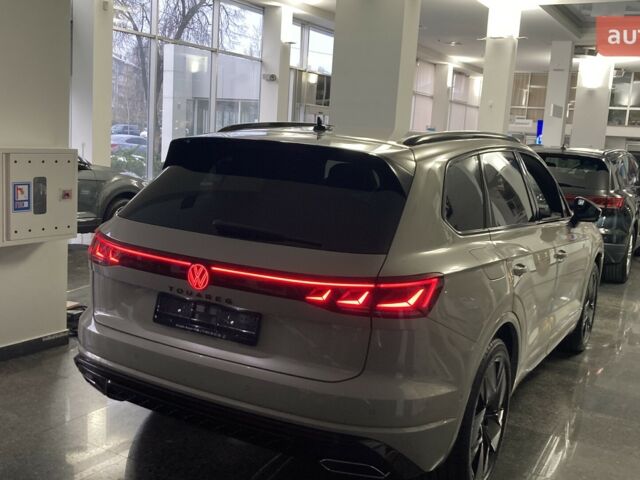 купити нове авто Фольксваген Туарег 2025 року від офіційного дилера Автодім Атлант на Вацлава Гавела Фольксваген фото