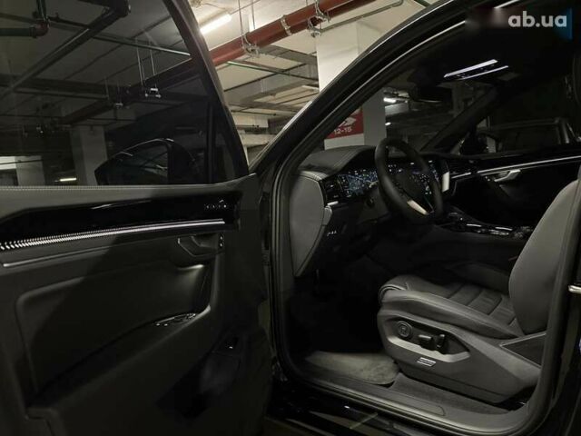 Фольксваген Туарег, об'ємом двигуна 3 л та пробігом 4 тис. км за 69900 $, фото 28 на Automoto.ua