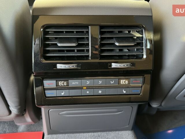 Фольксваген Туарег, об'ємом двигуна 2.97 л та пробігом 0 тис. км за 83500 $, фото 27 на Automoto.ua