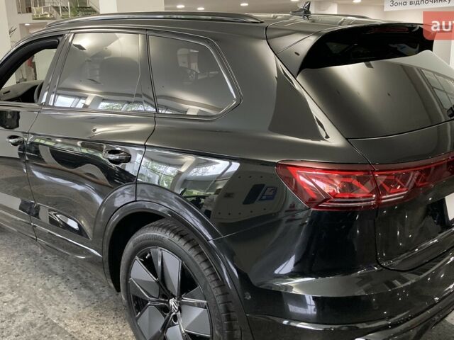 купити нове авто Фольксваген Туарег 2025 року від офіційного дилера Автодім Атлант на Вацлава Гавела Фольксваген фото