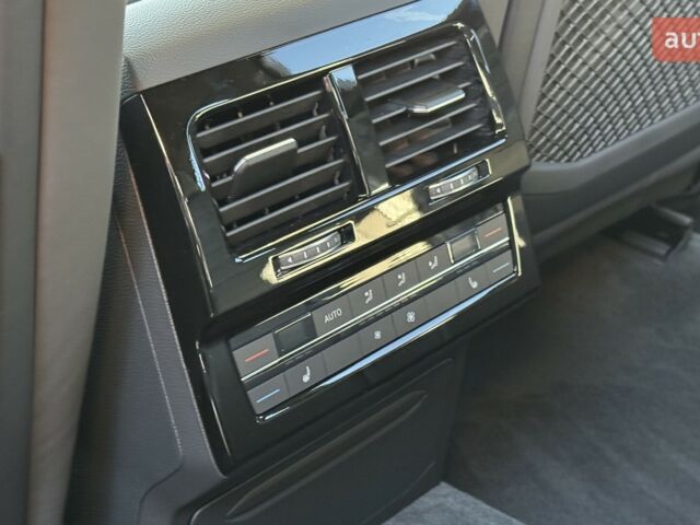 Фольксваген Туарег, об'ємом двигуна 2.97 л та пробігом 0 тис. км за 87860 $, фото 11 на Automoto.ua