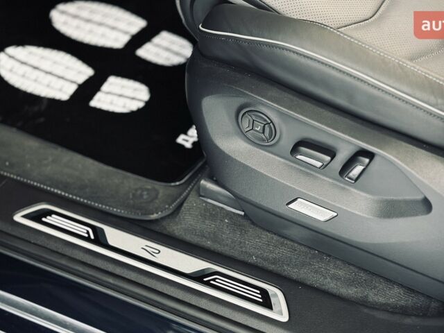 купить новое авто Фольксваген Туарег 2025 года от официального дилера Автодім Атлант на Вацлава Гавела Фольксваген фото