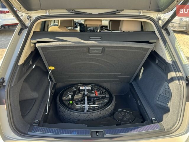 Фольксваген Туарег, об'ємом двигуна 2.97 л та пробігом 0 тис. км за 83500 $, фото 10 на Automoto.ua