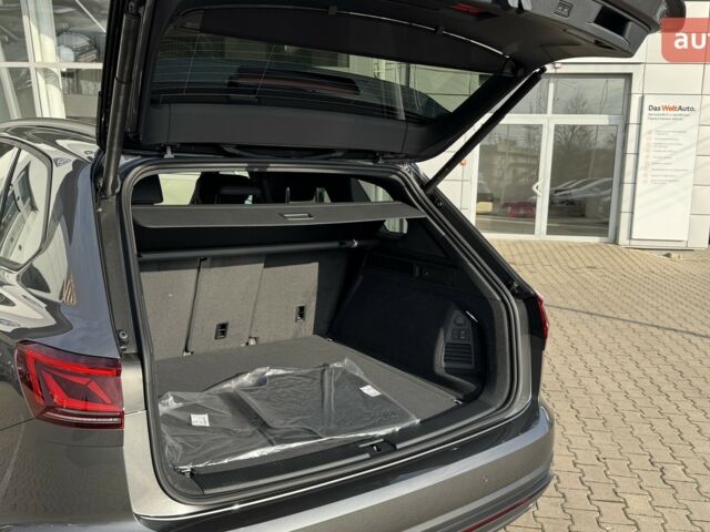 Фольксваген Туарег, объемом двигателя 2.97 л и пробегом 0 тыс. км за 66600 $, фото 22 на Automoto.ua