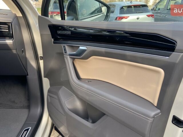 Фольксваген Туарег, об'ємом двигуна 2.97 л та пробігом 0 тис. км за 89670 $, фото 13 на Automoto.ua