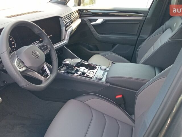 Фольксваген Туарег, об'ємом двигуна 2.97 л та пробігом 0 тис. км за 88189 $, фото 10 на Automoto.ua