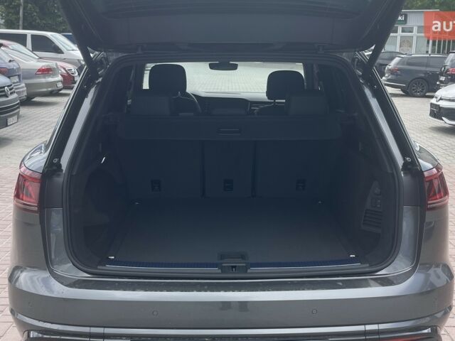 Фольксваген Туарег, об'ємом двигуна 2.97 л та пробігом 0 тис. км за 86560 $, фото 17 на Automoto.ua