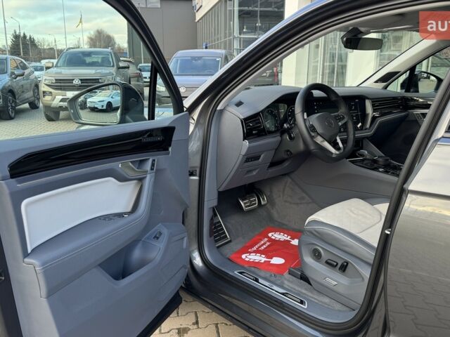 Фольксваген Туарег, объемом двигателя 2.97 л и пробегом 0 тыс. км за 84900 $, фото 10 на Automoto.ua