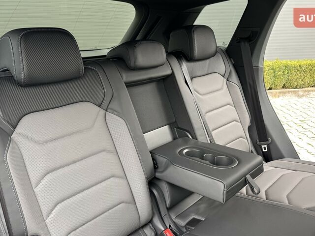 Фольксваген Туарег, объемом двигателя 2.97 л и пробегом 0 тыс. км за 87554 $, фото 28 на Automoto.ua