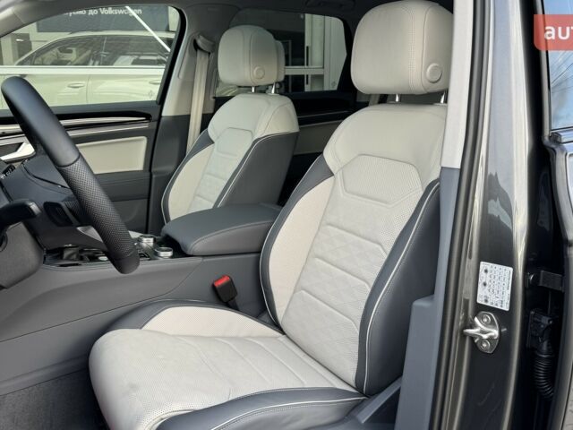 Фольксваген Туарег, объемом двигателя 2.97 л и пробегом 0 тыс. км за 84900 $, фото 11 на Automoto.ua