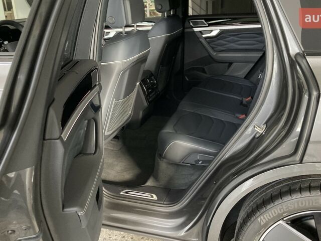 купить новое авто Фольксваген Туарег 2025 года от официального дилера Автодім Атлант на Вацлава Гавела Фольксваген фото