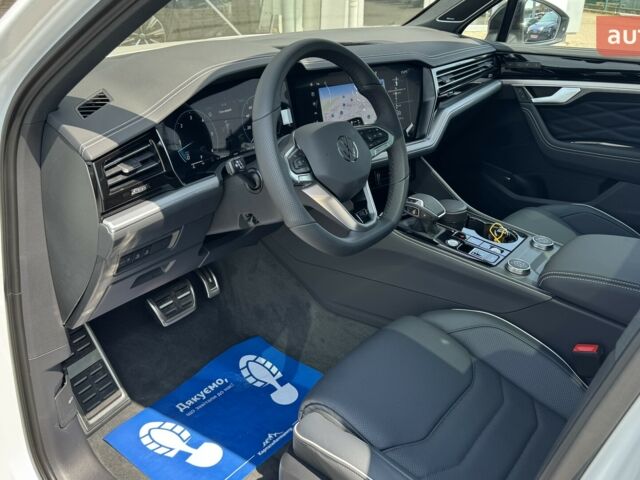 Фольксваген Туарег, об'ємом двигуна 2.97 л та пробігом 0 тис. км за 86100 $, фото 28 на Automoto.ua