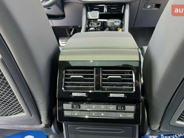 Фольксваген Туарег, об'ємом двигуна 2.97 л та пробігом 0 тис. км за 86100 $, фото 23 на Automoto.ua