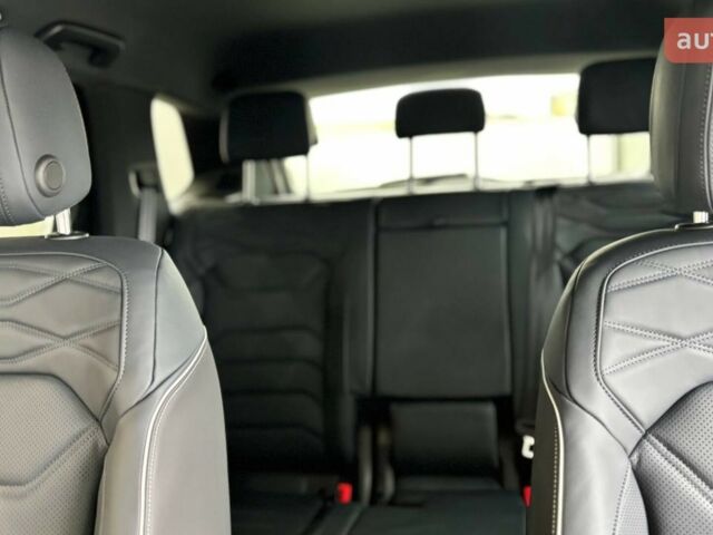 Фольксваген Туарег, объемом двигателя 2.97 л и пробегом 0 тыс. км за 88000 $, фото 21 на Automoto.ua
