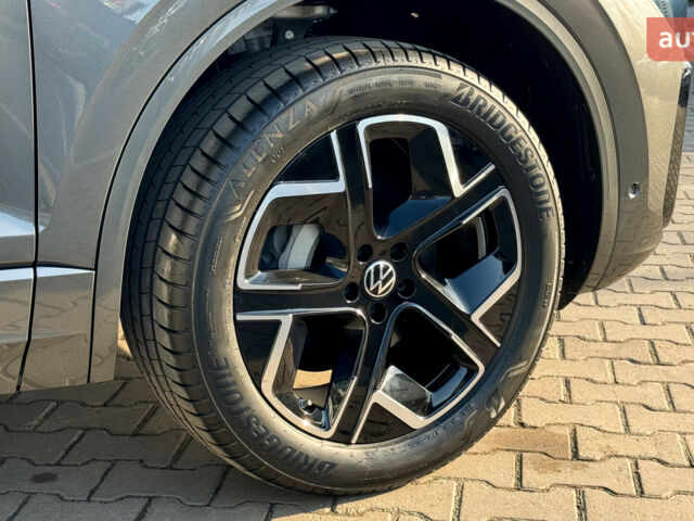 Фольксваген Туарег, об'ємом двигуна 2.97 л та пробігом 0 тис. км за 85500 $, фото 7 на Automoto.ua