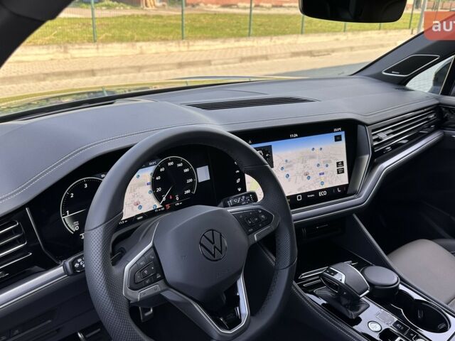 Фольксваген Туарег, объемом двигателя 2.97 л и пробегом 0 тыс. км за 87000 $, фото 13 на Automoto.ua