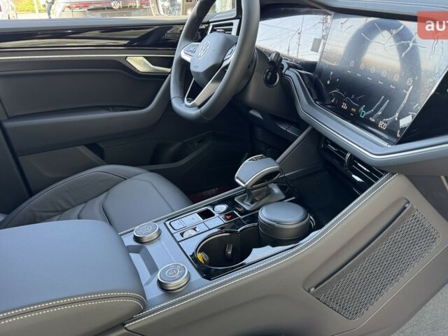 Фольксваген Туарег, объемом двигателя 2.97 л и пробегом 0 тыс. км за 68300 $, фото 12 на Automoto.ua