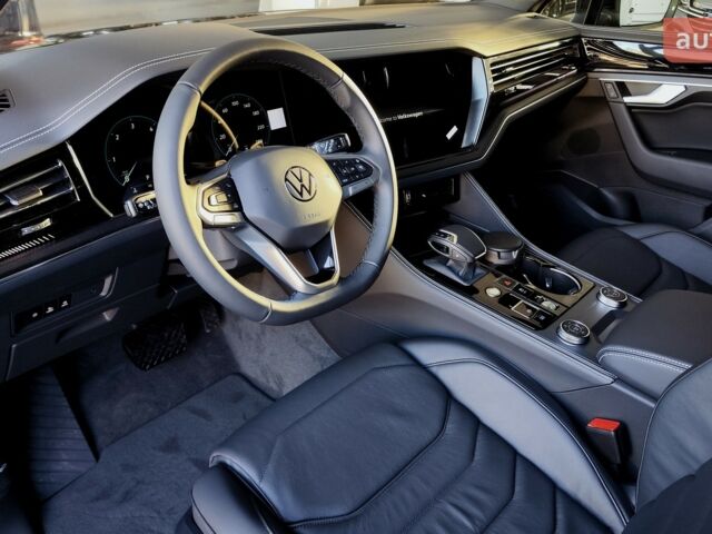 купить новое авто Фольксваген Туарег 2025 года от официального дилера Автомобільний Дім Volkswagen Фольксваген фото