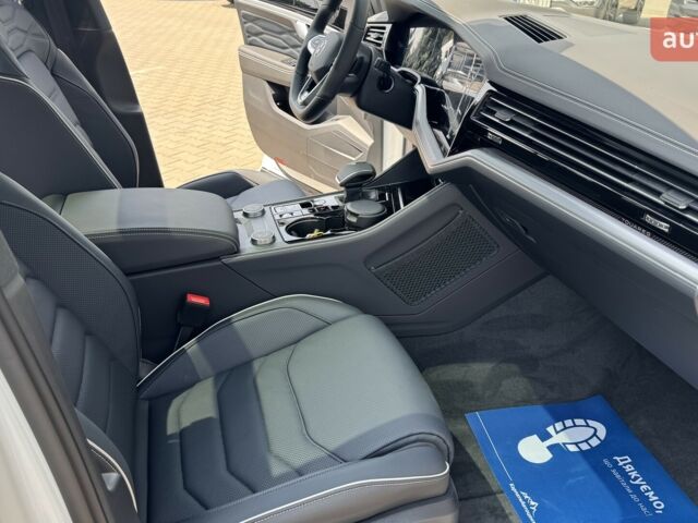 Фольксваген Туарег, об'ємом двигуна 2.97 л та пробігом 0 тис. км за 86100 $, фото 18 на Automoto.ua