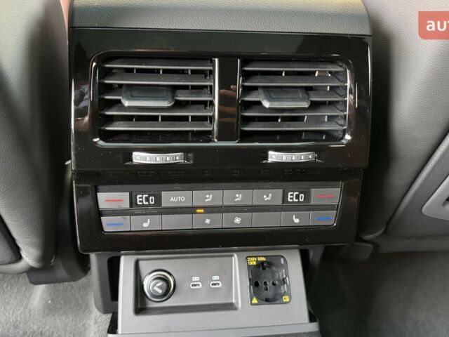 Фольксваген Туарег, объемом двигателя 2.97 л и пробегом 0 тыс. км за 84830 $, фото 20 на Automoto.ua