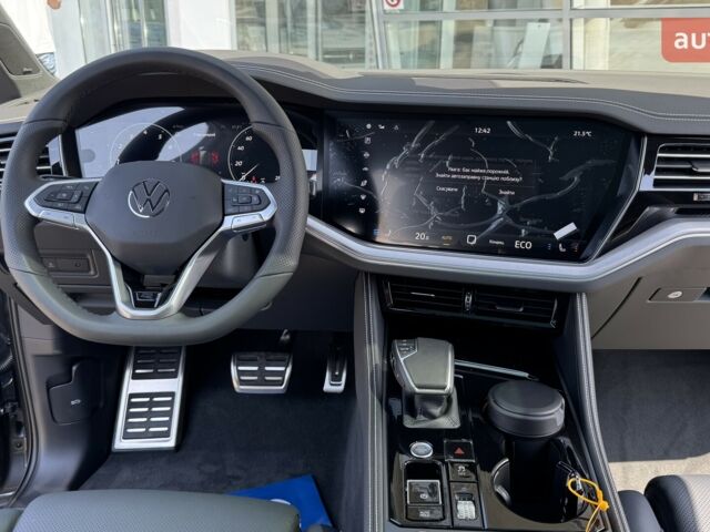 Фольксваген Туарег, объемом двигателя 2.97 л и пробегом 0 тыс. км за 87000 $, фото 23 на Automoto.ua