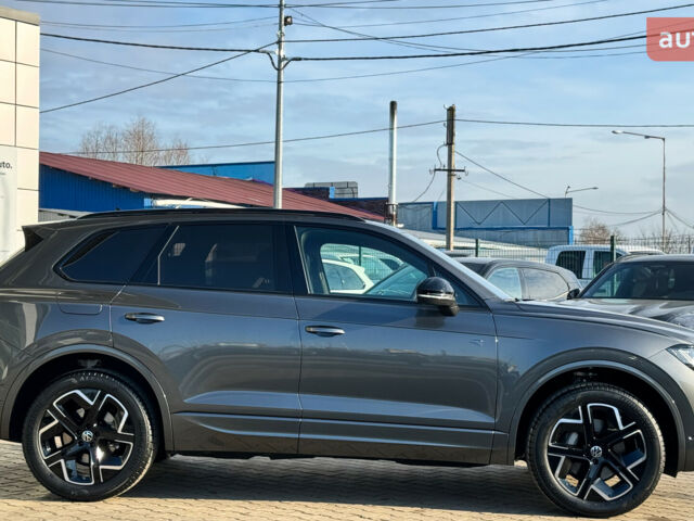 Фольксваген Туарег, об'ємом двигуна 2.97 л та пробігом 0 тис. км за 85500 $, фото 2 на Automoto.ua
