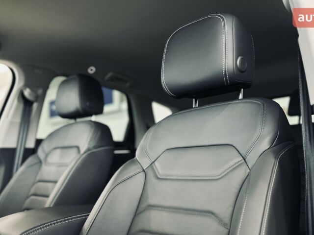 купить новое авто Фольксваген Туарег 2025 года от официального дилера Автодім Атлант на Вацлава Гавела Фольксваген фото