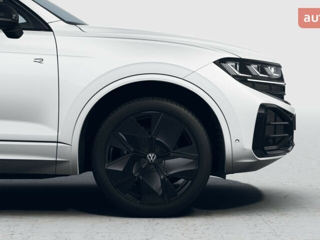 Фольксваген Туарег, объемом двигателя 2.97 л и пробегом 0 тыс. км за 90700 $, фото 17 на Automoto.ua