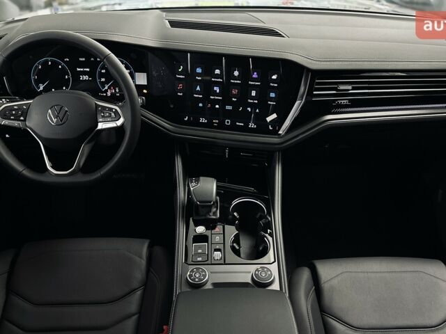 купить новое авто Фольксваген Туарег 2025 года от официального дилера Автодім Атлант на Вацлава Гавела Фольксваген фото