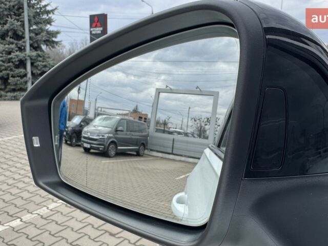 Фольксваген Туарег, объемом двигателя 2.97 л и пробегом 0 тыс. км за 88000 $, фото 11 на Automoto.ua