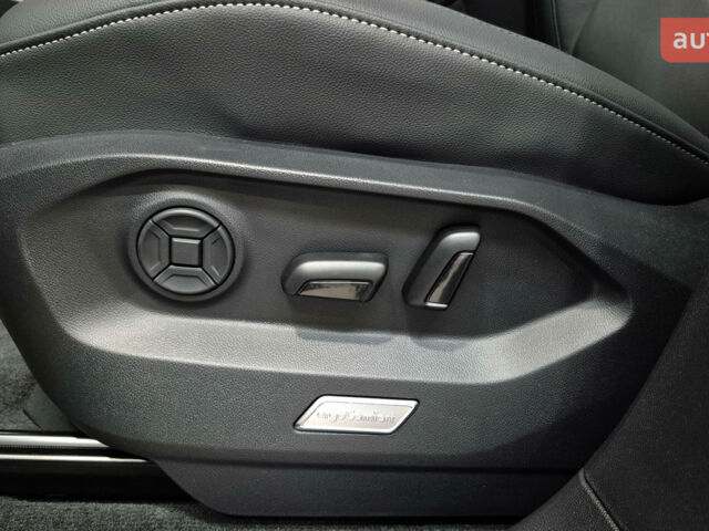 купить новое авто Фольксваген Туарег 2025 года от официального дилера Автодім Атлант на Вацлава Гавела Фольксваген фото