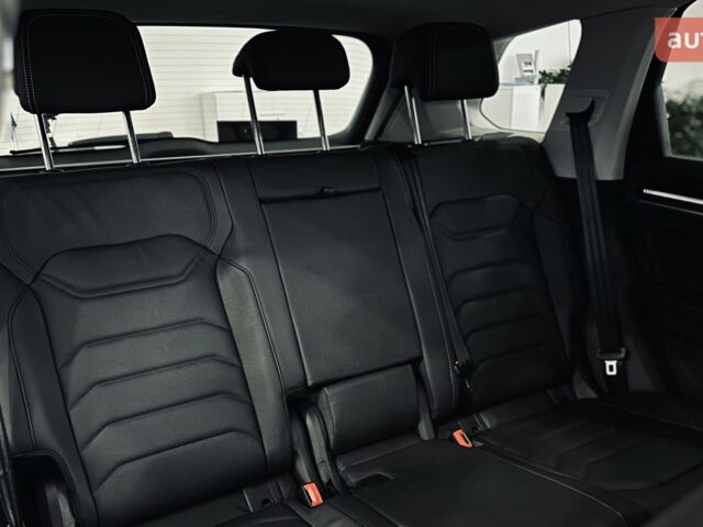 купити нове авто Фольксваген Туарег 2025 року від офіційного дилера Автодім Атлант на Вацлава Гавела Фольксваген фото