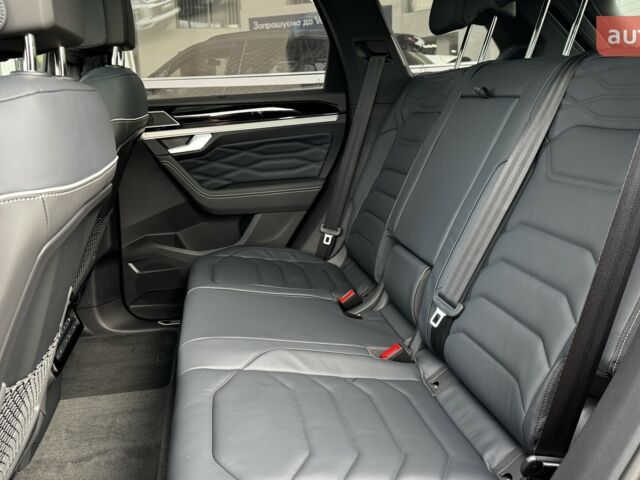 Фольксваген Туарег, объемом двигателя 2.97 л и пробегом 0 тыс. км за 85490 $, фото 18 на Automoto.ua