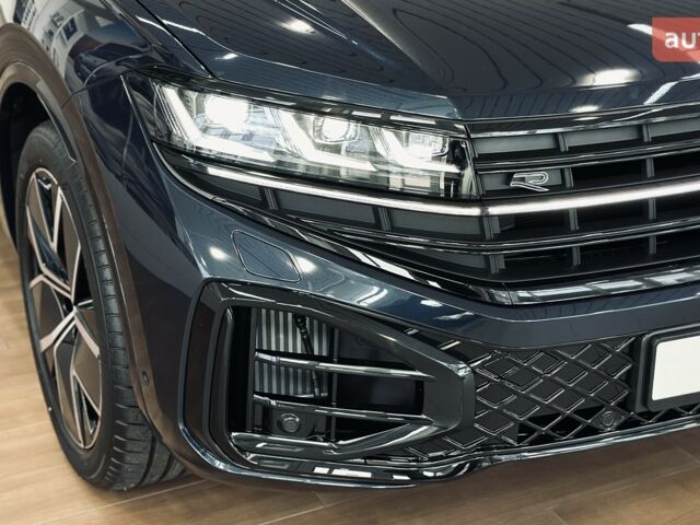 купить новое авто Фольксваген Туарег 2025 года от официального дилера Автодім Атлант на Вацлава Гавела Фольксваген фото