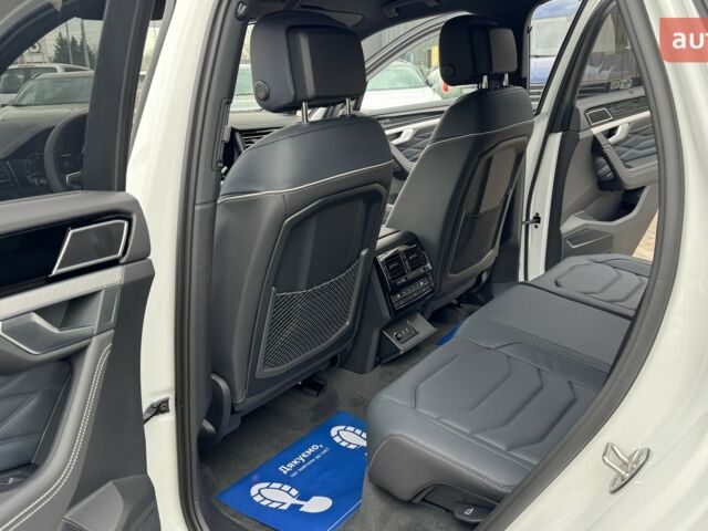 Фольксваген Туарег, объемом двигателя 2.97 л и пробегом 0 тыс. км за 88000 $, фото 14 на Automoto.ua