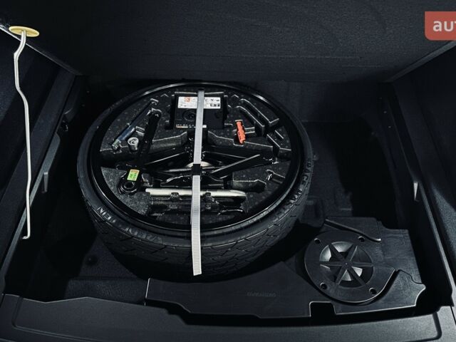 купить новое авто Фольксваген Туарег 2025 года от официального дилера Автодім Атлант на Вацлава Гавела Фольксваген фото