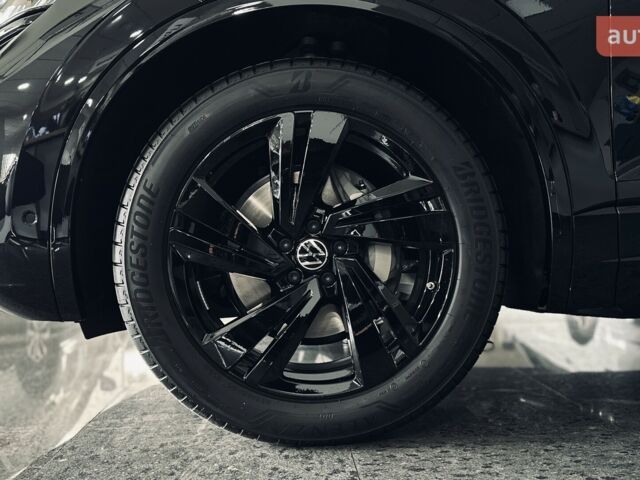 купить новое авто Фольксваген Туарег 2025 года от официального дилера Автодім Атлант на Вацлава Гавела Фольксваген фото