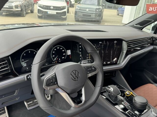 Фольксваген Туарег, объемом двигателя 2.97 л и пробегом 0 тыс. км за 85000 $, фото 8 на Automoto.ua