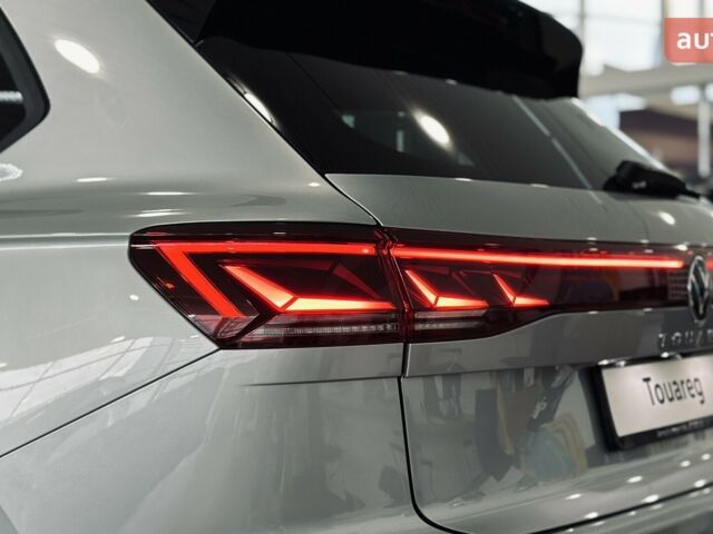 купить новое авто Фольксваген Туарег 2025 года от официального дилера Автодім Атлант на Вацлава Гавела Фольксваген фото