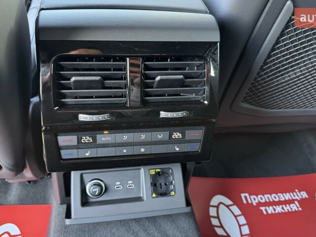 Фольксваген Туарег, объемом двигателя 2.97 л и пробегом 0 тыс. км за 67700 $, фото 18 на Automoto.ua