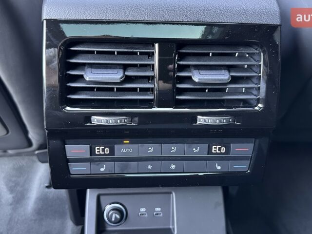 Фольксваген Туарег, объемом двигателя 2.97 л и пробегом 0 тыс. км за 85500 $, фото 28 на Automoto.ua