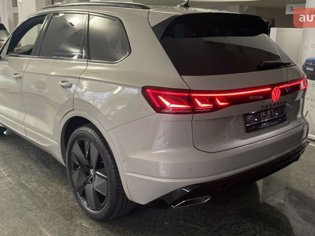 купити нове авто Фольксваген Туарег 2025 року від офіційного дилера Автодім Атлант на Вацлава Гавела Фольксваген фото