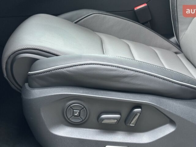 Фольксваген Туарег, объемом двигателя 2.97 л и пробегом 0 тыс. км за 88000 $, фото 10 на Automoto.ua