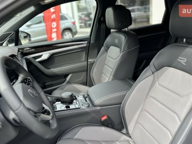 Фольксваген Туарег, объемом двигателя 2.97 л и пробегом 0 тыс. км за 86189 $, фото 8 на Automoto.ua