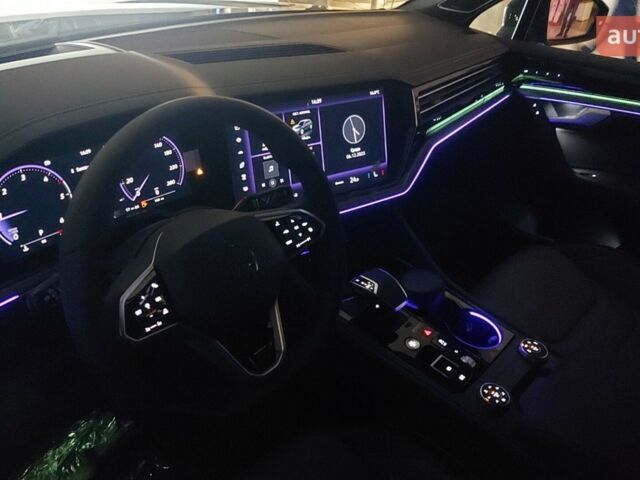 Фольксваген Туарег, объемом двигателя 2.97 л и пробегом 0 тыс. км за 88917 $, фото 19 на Automoto.ua