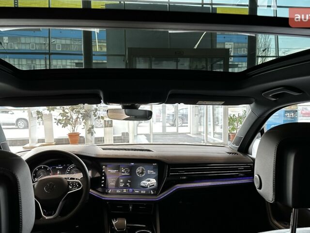 Фольксваген Туарег, объемом двигателя 2.97 л и пробегом 0 тыс. км за 90700 $, фото 1 на Automoto.ua